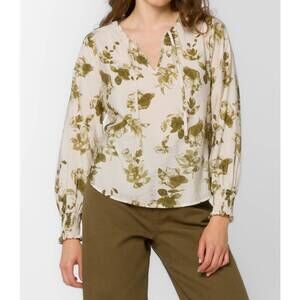 NEW VELVET HEART penny v neck floral top in olive shrub